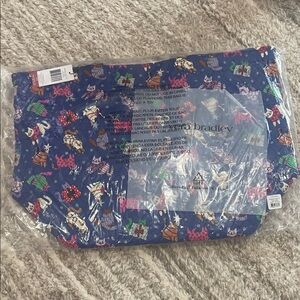 Vera Bradley essential grand tote